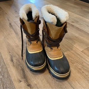 Sorel Caribou Boots - Unisex
